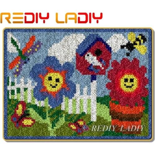 Latch Hook Rug Kits Cartoon Fish Red Crocheting Carpet Rug 100% Acrylic Yarn Cushion Mat DIY Carpet Rug Home Decor Arts & Crafts