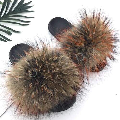 New Summer Women Fur Slippers Woman Real Fox Fur Raccoon Fur Slides Female Soft Fuffly Fur Flip Flop Women Rainbow Slip On Shoes