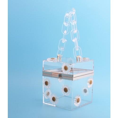 11.5x14CM 2020 Summer New Fashion Transparent Flowers Acrylic Handbag Flap Bag Banquet Dinner Bag Women a6182