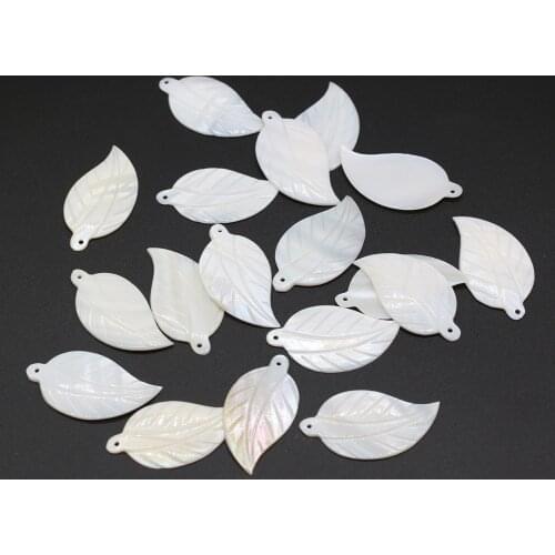 5Pcs Natural Freshwater White Shell Pendant Leaf-Shaped Loose Beads For Jewelry Making DIY Necklace Earrings Accessory