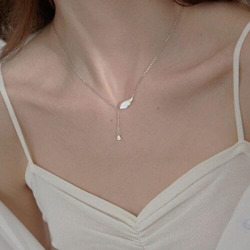 Rhinestone Pendant Alloy Wing Necklace for Women Gold Silver Color Clavicle Chain Short Necklaces Female 2021 Fashion Jewelry