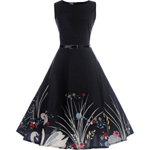 Family Matching Dress Woman Summer Long-dress Girls Print Flower Dresses Round Neck Sleeveless Clothes Mother Baby Family Looks