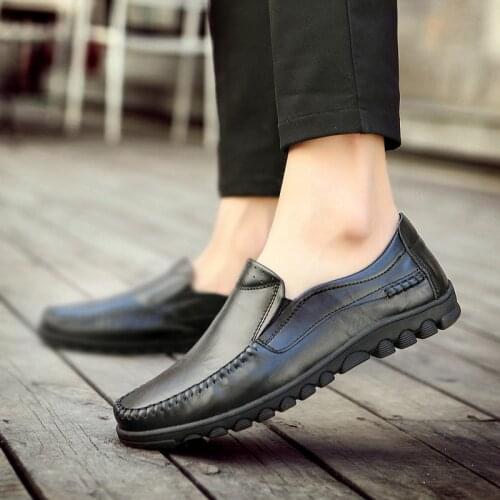 Leather Mens shoes 2021 new fashion bean shoes fashion leather shoes breathable slacker shoes casual shoes men Wear-resisting