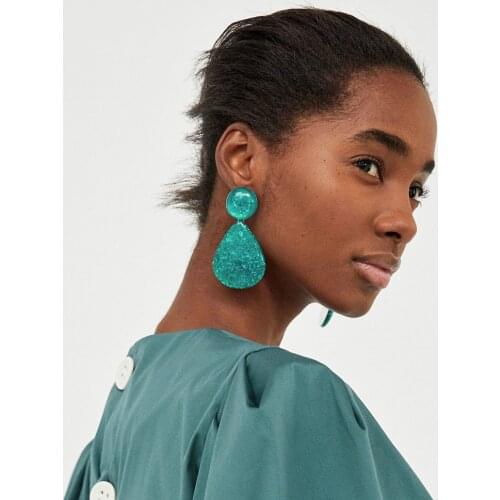 Hot Selling Women Jewelry Fashion Brand Popular Earrings Resin Sheet Water Drop Earrings Female Dangle Earrings