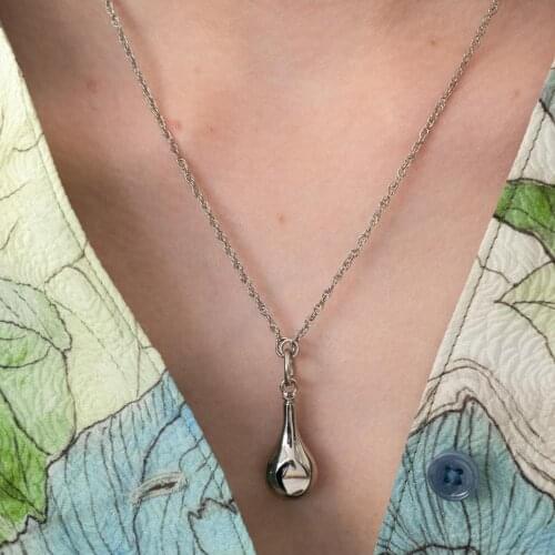 Simple Elegant Water Drop Perfume Bottle Pendant Necklace Women And Men Ins Popular Copper Material Silver Color Necklace