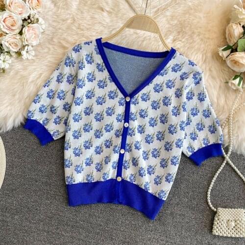 2021 summer new high-waisted short section was thin, hit color flowers V-neck knitted jacket cardigan jacket women