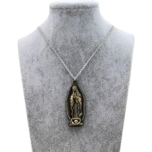 New Vintage Virgin Mary Necklaces Pendants For Women Retro Jesus Chain Necklace Female Christian Prayer Jewelry Party Gift