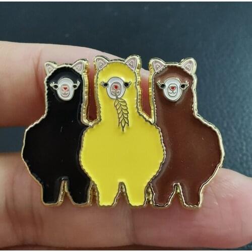 Cute alpaca brooch