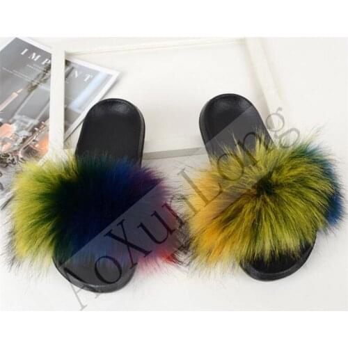Fashionable plush fluffy slippers women fake fur slide beach furry sandals faux fur slider beautiful girl fluffy shoes woman