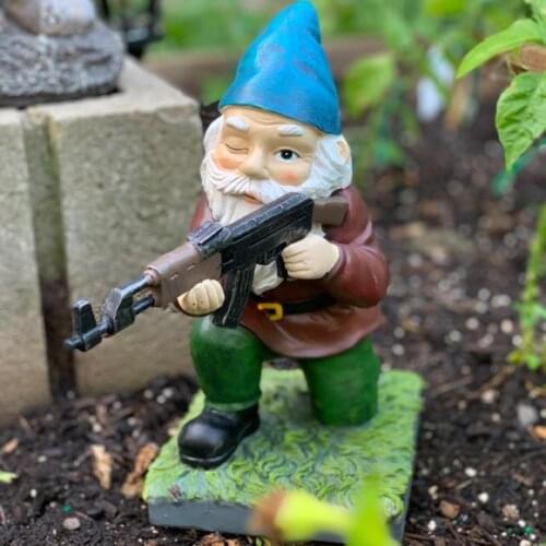 3pcs Mini Gnome with Gun Dwarfs Funny Resin Statue Cute DIY Bonsai Decoration For Desk Outdoor Garden Sculpture Home Decoration