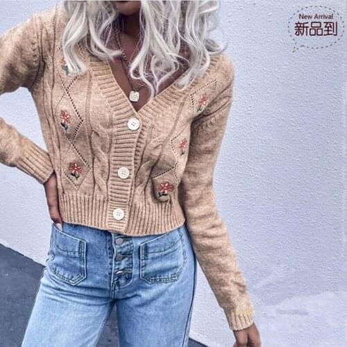 European Embroidered Knit Cardigan Womens Autumn 2021 New French Embroidered Single-breasted Long Sleeve Sweater
