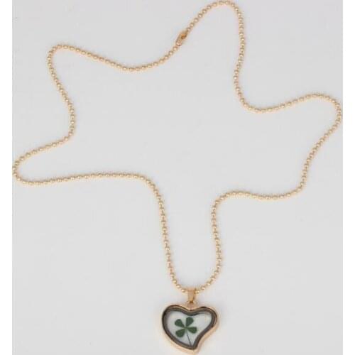Heart Shape Locket Photo Pendant Necklace Dried Four Leaf Clover Necklace Gold Alloy Chain Handmade Dried Flowers Necklace