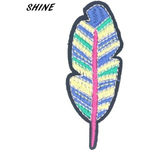 5pcs/lot Feather Embroidered Badges Iron On Patches For Clothing Motif Sticker DIY Craft Sewing Accessories 7.6x2.8cm
