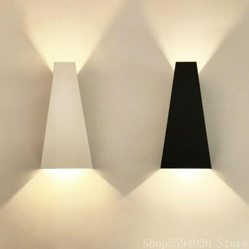 Modern Wall Lamp Simple Nordic Iron Wall Lamp Creative Lamps Corridor Hallway Bedroom Bedside Lamp Fashion Wall Saconces Lamp
