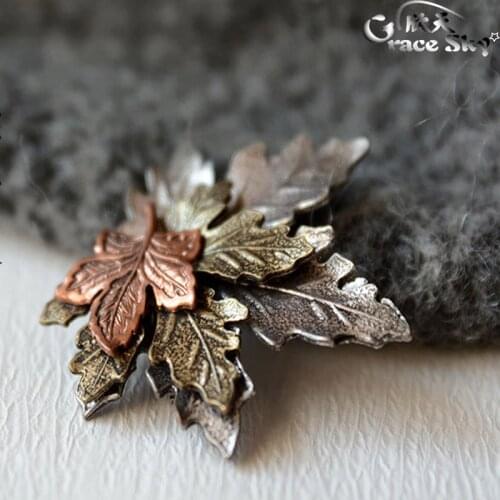 2018 Fashion Jewelry Enamel Pin Metal Maple Leaf Brooch Lapel Pin Men Brooch Broches Strass Vintage Large Brooches For Women