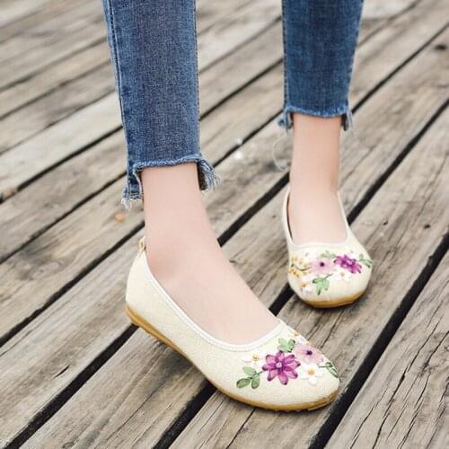 Plus Size 35-42 Women Flats Slip On Flat Shoes Embroider Flat Shoes Casual Loafers Spring Autumn Round Toe Ballet Womens Shoes