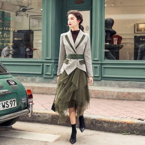 Green womens suit long-sleeved plaid suit female autumn fashion temperament Slim jacket stitching mesh skirt two-piece suit