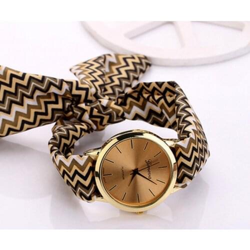 New Fashion Women Cloth Quartz Watches Female Bracelet Watches Aztec Tribal Floral Cloth Strap Brown Classic Dial Wristwatch