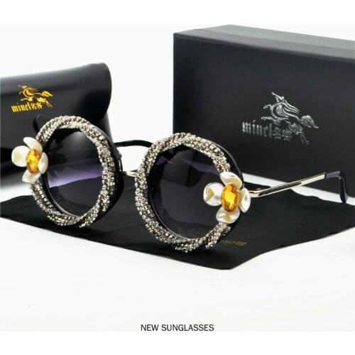 Rhinestone Vintage Sunglasses Women Luxury Diamond Retro Sunglasses Men Brand Designer Round Sunglasses Women Eyewear FML