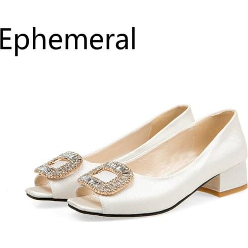 Females Rivets Sandalias Mujer 2018 Zapatos De Buckle Strap Sandals Open Toe Square Heel Gladiator High Heel Shoes Green Size 9