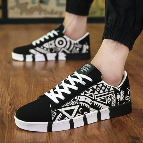 Men Casual Canvas Shoes Fashion Print Sneakers Summer Trainers Leisure Shoes Mens Flats Slip Shoes Chaussures pour hommesCZ-49A