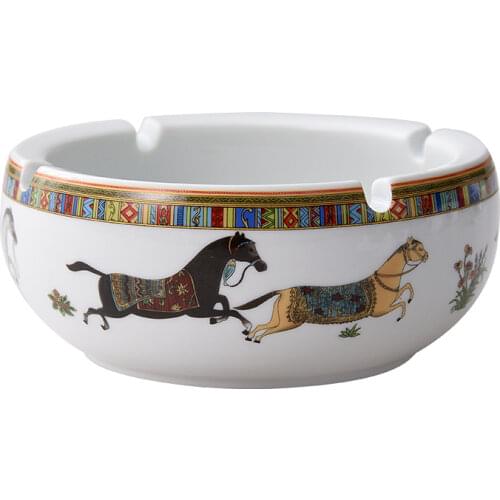 NEWYEARNEW 11CM Ceramic Retro Ashtray Funny Decoration Personality Home Furnishings Boyfriend Gift