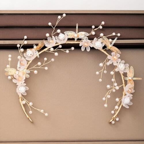 Sweet Headdress Faux Pearl White Flowers Dragonfly Decoration Gold Hair Band Suitable Fairy Girl Wear Bride Hair Jewelry LB