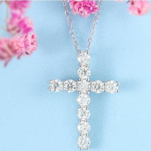 Veryins Moissanite Necklace Sterling Silver S925 Cross Shaped Moissanite Pendant Necklace for Women Anniversary Gift
