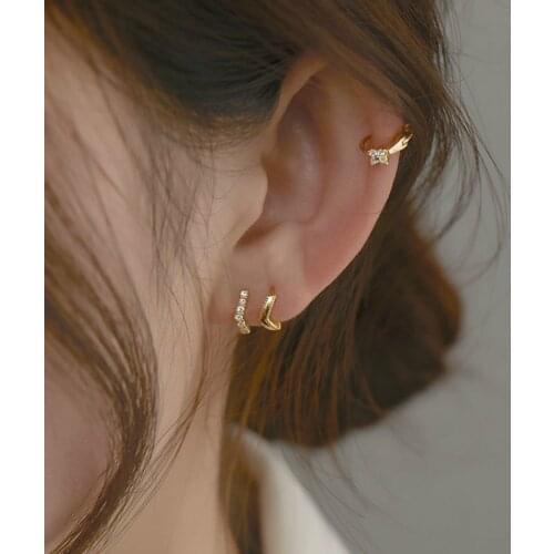 2020 Trend Fashion V-shaped Round Female Earrings Exquisite Elegant Earrings