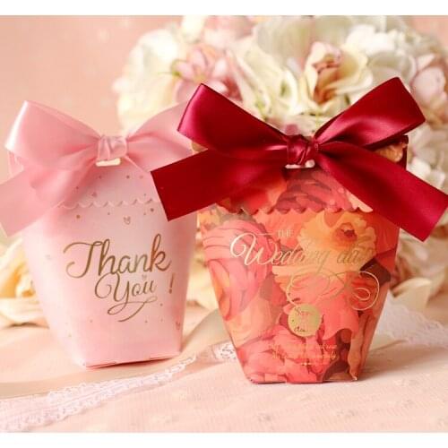 Sen vintage carton candy with hand Candy Box Wedding Favors and Gift Box Paper Bags Wedding Decorations Supplies Sugar Boxes