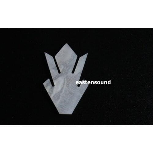 0.05"/1.3mm Thick Crown Bow Tie Peghead Inlay Mother of Pearl for G Guitars