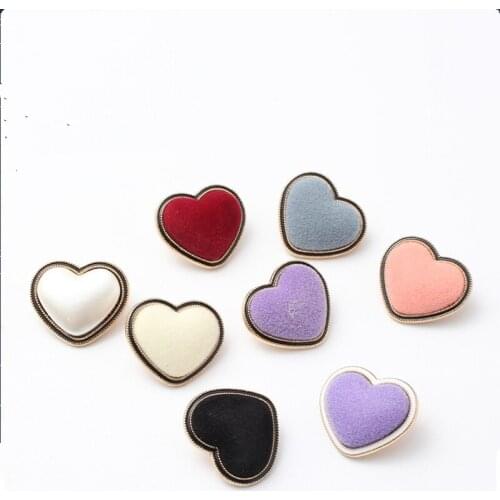 10Pcs/Set Metallic Black-Edged Vintage Buttons Love Heart Alloy With Feet Hand-Sewn Decorative Buckles