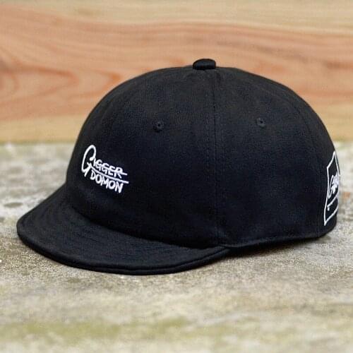 Mens Spring And Summer Korean Baseball Cap Retro Soft Top Short Brim Street Fashion Brand Womans Hip Hop Flip Brim Visors