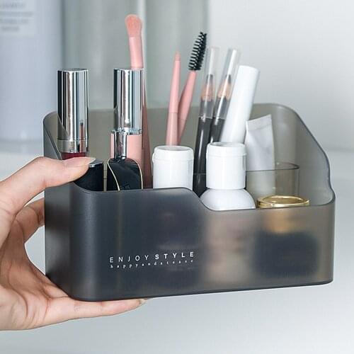 Manooby Makeup Products