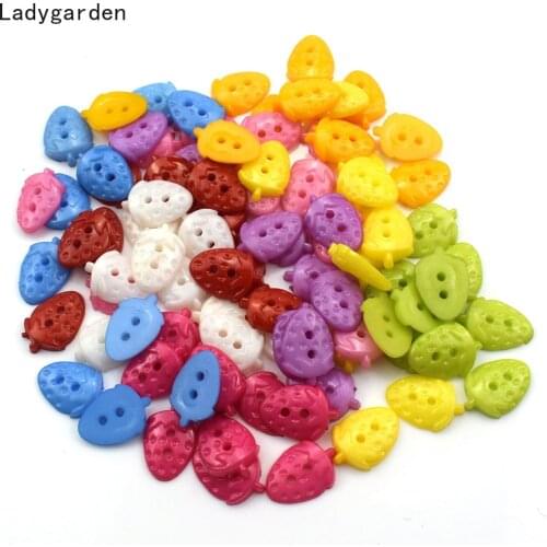 100PCS Mixed Color 2 Holes Flatback Strawberry Plastic Buttons DIY Scrapbooking Kids Apparel Sewing Button 11 X 16mm