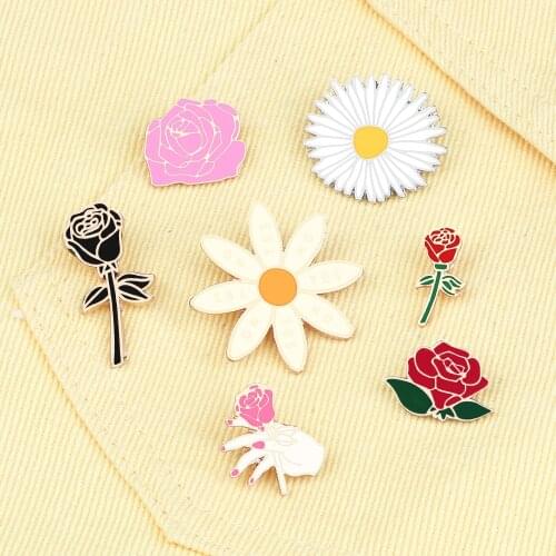Flowers Badge Cartoon Fashion Brooches Enamel Pins Daisy Red Black Rose Women Clothes Collar Lapel Pin Accessories Jewelry Gifts