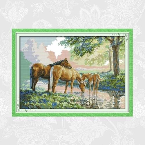 Joy Sunday Cross Stitch Patterns Horse Family DIY Handwork Embroidery Kits Needlework Set Wholesale Home Decoration