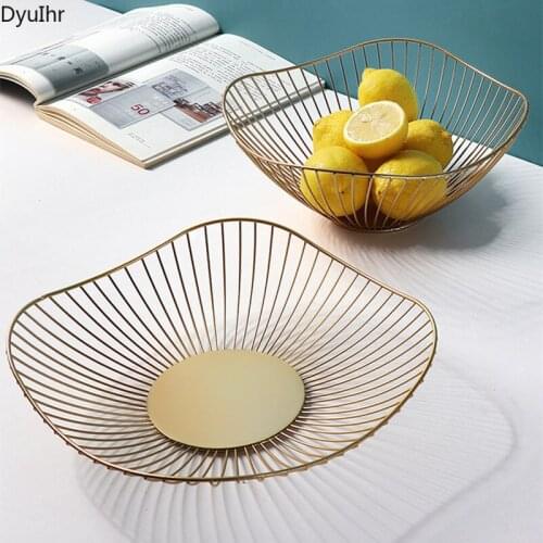 DyuIhr Nordic Creative Fruit Basket Metal Crafts Home Living Room Snacks Fruit Storage Restaurant Irregular Storage Fruit Basket