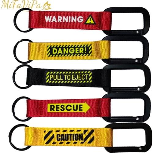 1 PC Carabiner Keyring Danger Warning Keychain Fashion Trinket Pull To Eject Present Pilot Llavero Aviation Gift Sleutelhanger