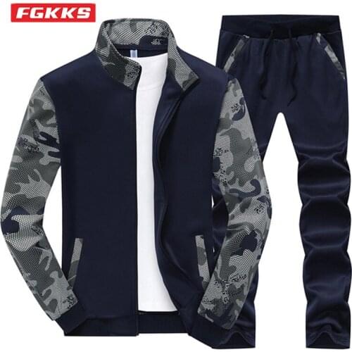 FGKKS Spring Autumn Mens Sports Sets Fashion Zipper Sweatshirt +Sweatpants Camouflage Stitching Tracksuit Men Slim Casual Sets