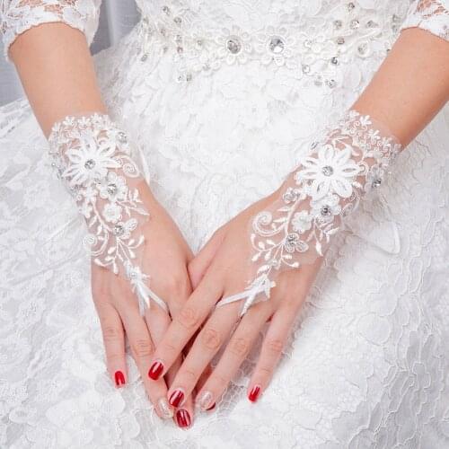 Trendy White Bride Party Gloves Fingerless Sexy Lace Short Bow Gloves For Women Party HO1411