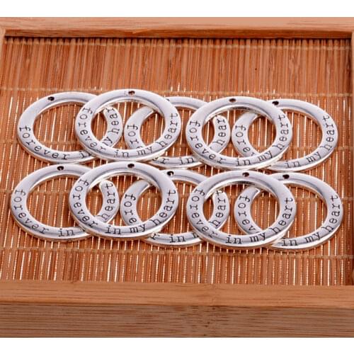 10PCs/lot Forever In My Heart Circle Silver Plated Charm Pendant For Necklace Jewelry Keychain Keyring Gifts Xmas