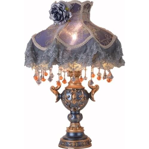European Table Lamp Bedroom Bedside Lamp Luxury Retro Living Room Sofa Coffee Wedding Desk Counter Decorative Table Lamp