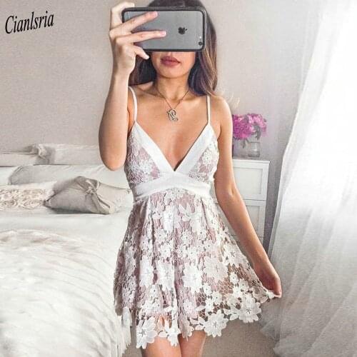 Charming Deep V-Neck Backless Lace Bow Mini Homecoming Dresses Sleeveless Spaghetti Strap Short Cocktail Graduation Dress