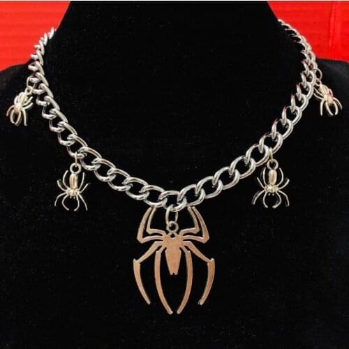 Spider Choker Necklace Spooky Creepy Mother Babies Spiders Cuban Curb Chain Insects Choker Men Women Unisex Punk Gothic Jewelry