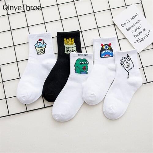 QinyeThree Women's Socks With Print