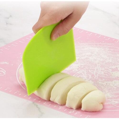 Dough Cutter Cream Smooth Cake Spatula Cutter Kitchen Butter Knife Cake Cream Edge Scraper Baking DIY Pastry Tools Accessories