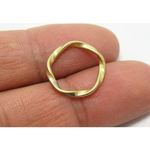 Brass twisted round circle 16mm Welded Raw brass rings R646