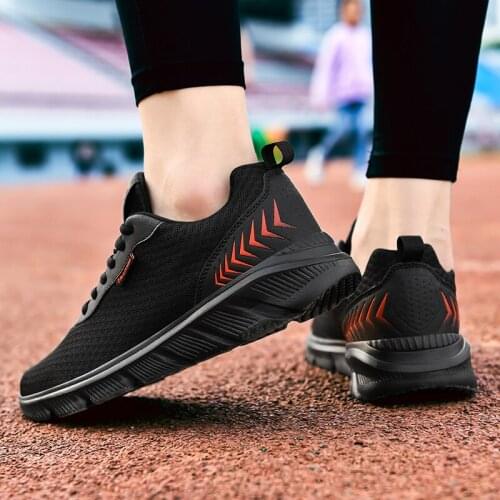 Sneakers Men Lightweight Running Shoes Breathable Male Sports Walking Shoes Casual Shoes Large Size