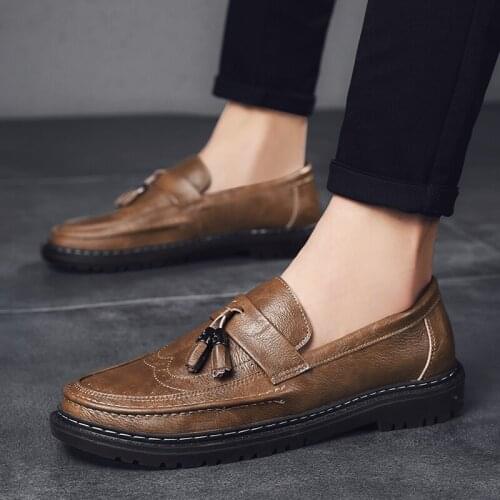 Men Casual Loafers Moccasins Mens Shoes Casual Split Leather Slip on Shoes Fashion Leisure Breathable Comfortable Brogue Shoes